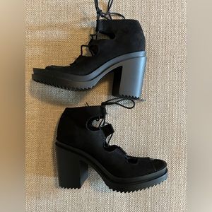 H&M Divided Womens Black Suede Lace Up Platform Heels